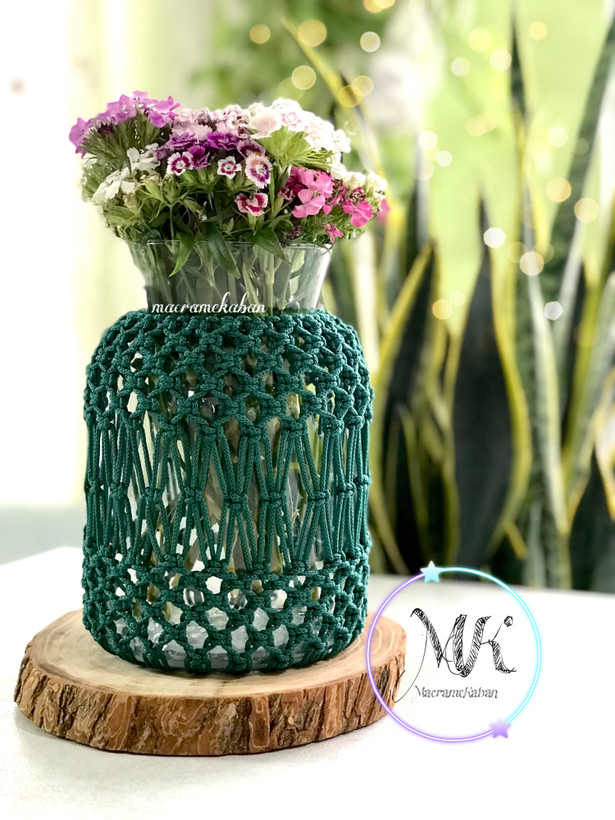 گلدان مکرومه