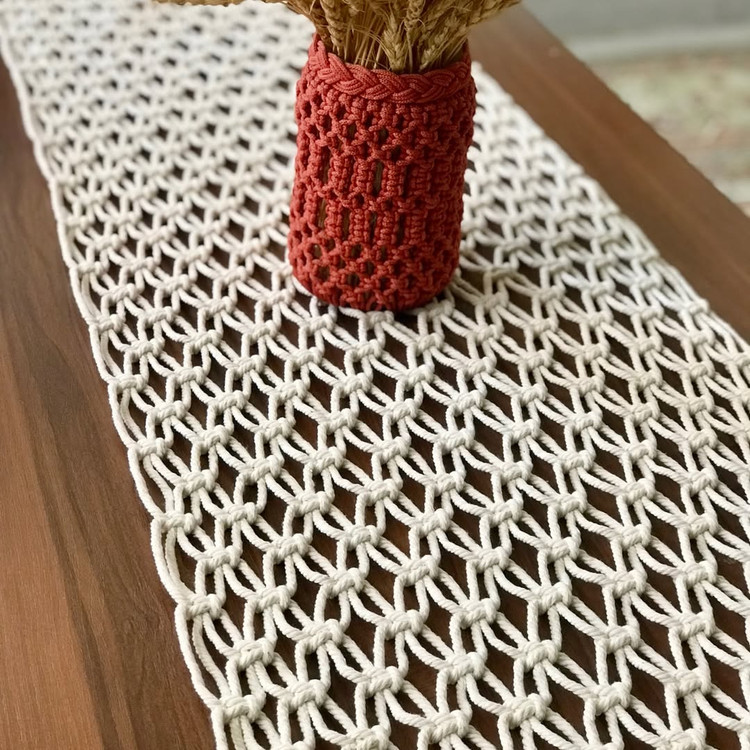 رومیزی مکرومه