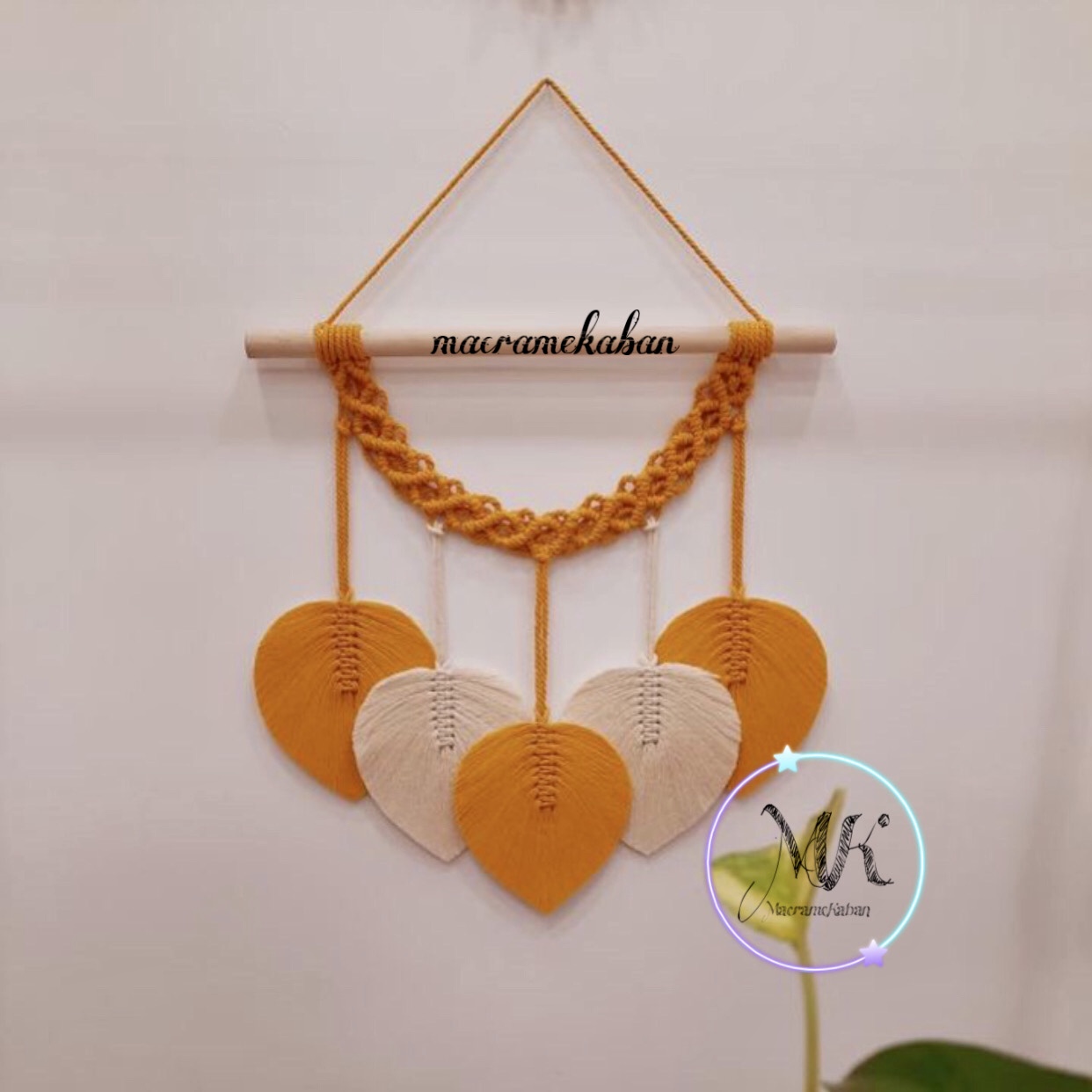 خرید آنلاین دیوارکوب برگ