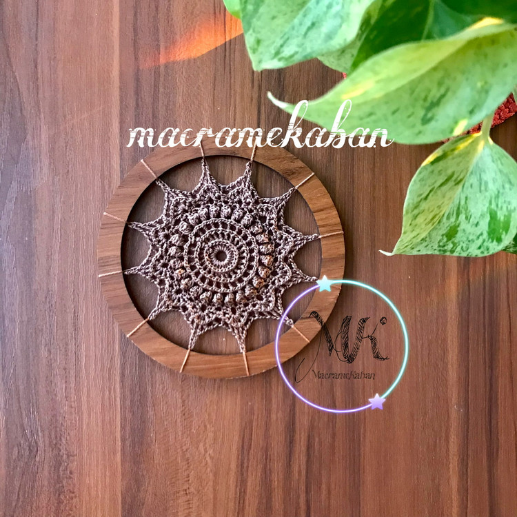 دیوارکوب ماندالا قلاب بافی مدل گل ذرتی