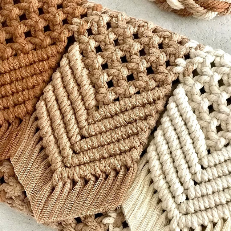 کیف مکرومه ابعاد 25 در 18 سانت