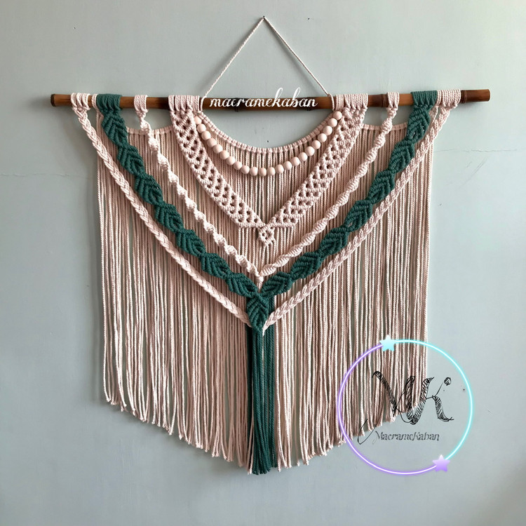 دیوارکوب مکرومه ابعاد ۱۰۰ در ۱۰۰ سانت