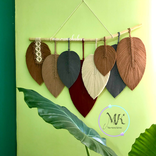 دیوارکوب 8 برگ مکرومه ابعاد 85 در 55 سانت